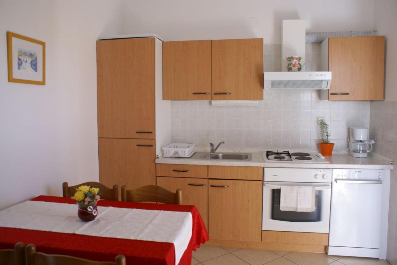 Apartment Nevenka Krk Town Zewnętrze zdjęcie