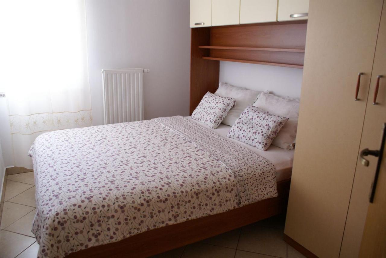 Apartment Nevenka Krk Town Zewnętrze zdjęcie