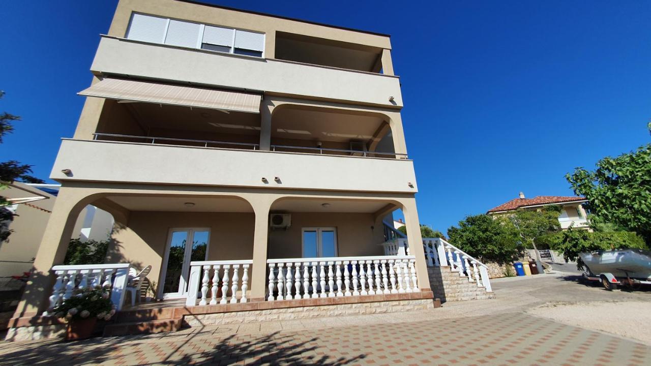 Apartment Nevenka Krk Town Zewnętrze zdjęcie