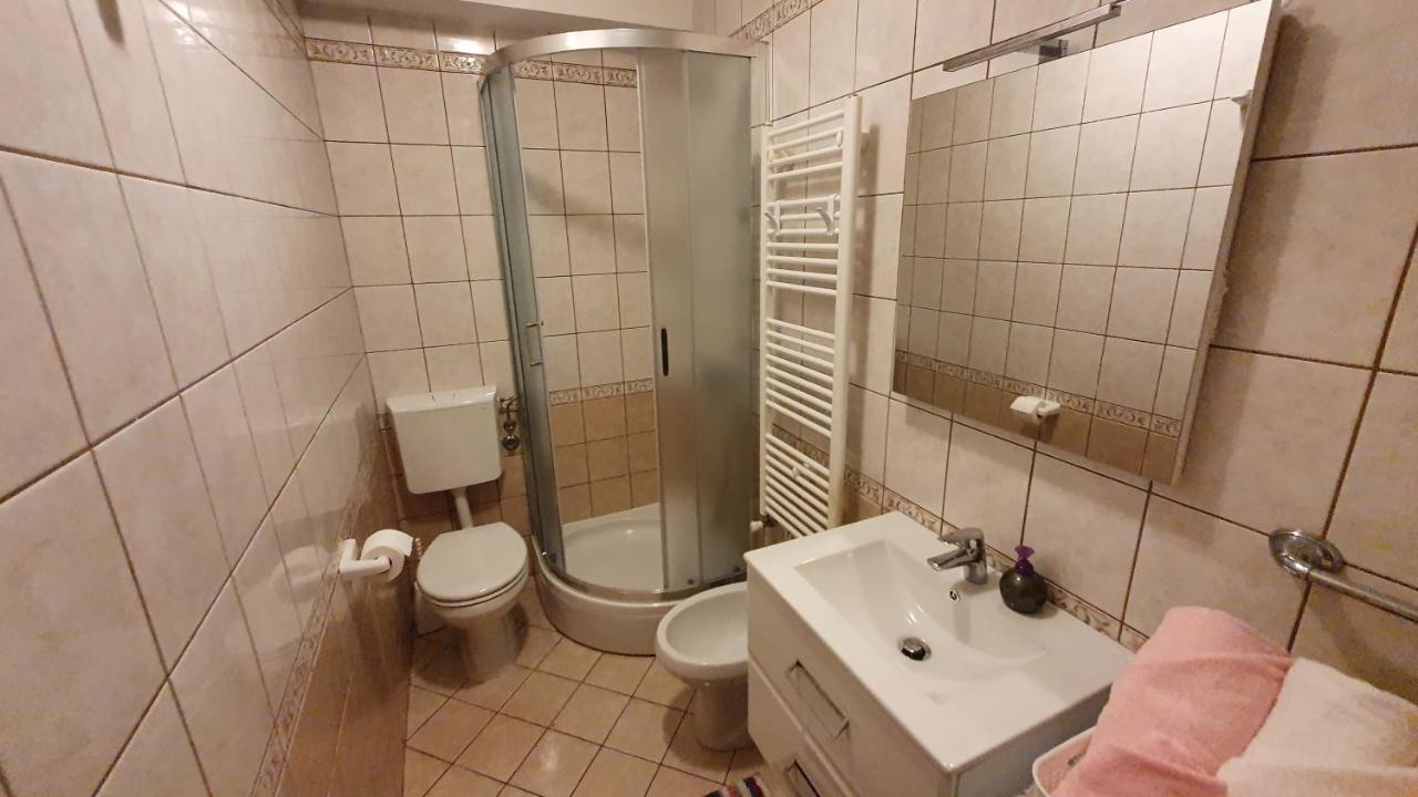 Apartment Nevenka Krk Town Zewnętrze zdjęcie