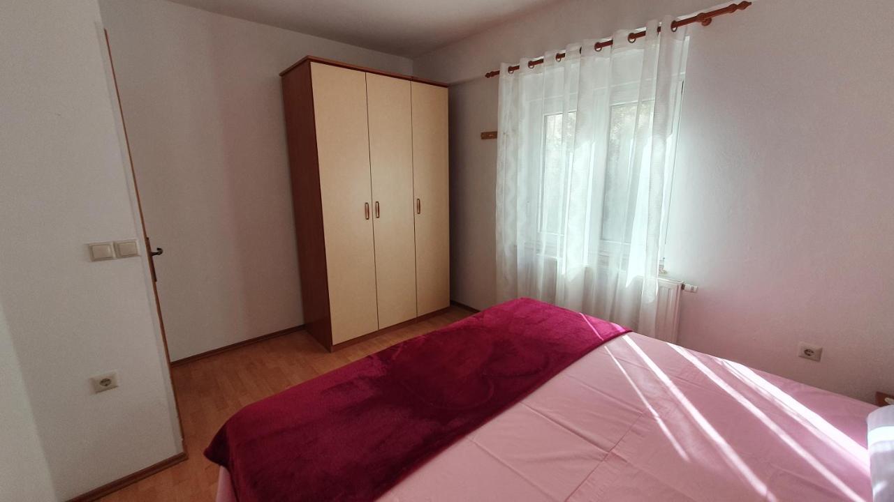 Apartment Nevenka Krk Town Zewnętrze zdjęcie